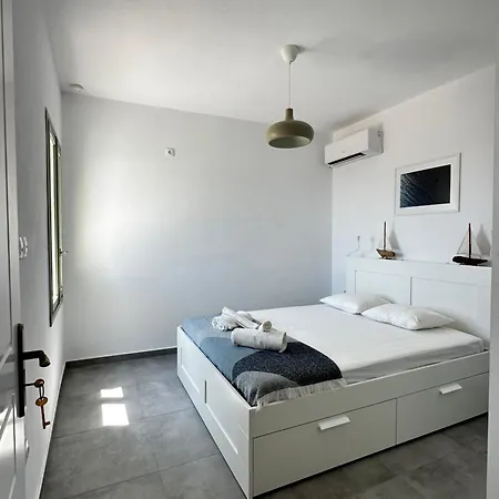 Psaraki House Serifos Town