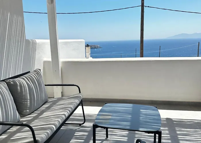 Psaraki House * Serifos Town