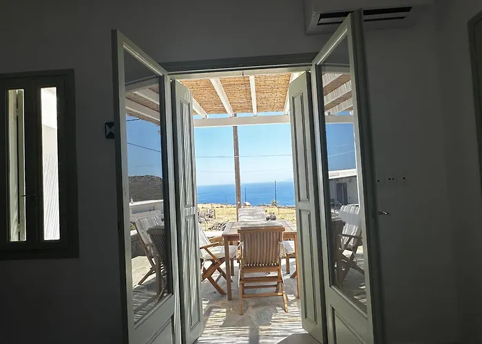 Psaraki House * Serifos Town